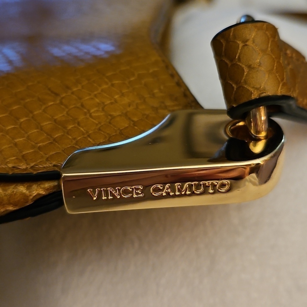 Vince Camuto Y2k Irine Dark Wheat Snakeskin Leather Mini Baguette Shoulder Bag - Picture 14 of 14